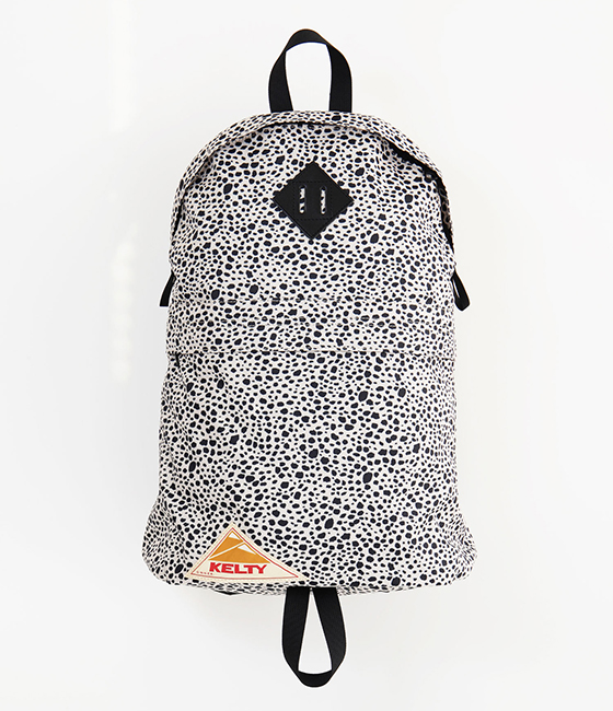 ＊極美品＊ケルティ KELTY  DAYPACK グレー 18L